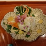 蓬左茶寮 - 向付け：ウチワエビ メジマグロ 紋甲イカ