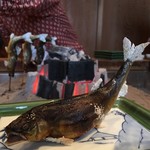 柳家 - 落ち鮎の塩焼き