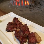 柳家 - 熊肉の肩ロース炭火焼き　山葵添え
