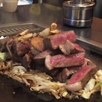 Yorozu Ya - 松阪牛ステーキ400グラム食べても6,000円！！