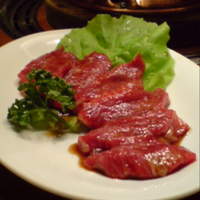 松阪牛炭火焼肉 東海亭 - 赤身ロース　２００８年撮影