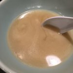 中華菜館かたおか - ラードたっぷり感がすごい。