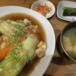 地巾屋 モランディ - 以前食べたランチ。唐揚げあんかけごはん。