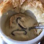 ぎんぎん - パイ包みキノコスープ
