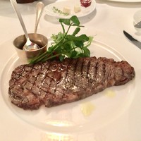 ザ・ステーキハウス - NY ストリップロインステーキ 200g