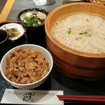 能古うどん - たらいうどんセット