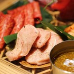 焼肉 うしみつ一門 - 極み特選ホルモン盛り合わせ