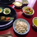 旬菜湯宿 大忠 - 五穀米。ほかに白米、炊き込みご飯。