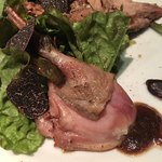 ワインレストラン ドミナス - ぺルドロ―ルージュのサラダ仕立てトリュフのせ