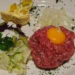 Zur Post - ハッケペーター 豚生肉ユッケ