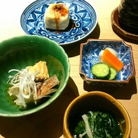 うち山 - 小鉢とお漬物