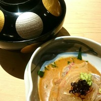 うち山 - ご飯と鯛の胡麻だれ和え