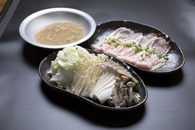 料理メニュー 和牛もつ鍋とり料理の店さかい 別邸 本厚木/もつ鍋 [食べログ]