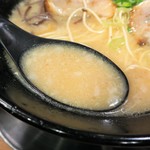 元祖博多 中洲屋台ラーメン　一竜 - スープ