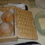 ル・セル ポワヴル - パンとバター（一人ひとつ）