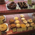 Hanna - フランス菓子コーナー。種類が豊富です。