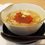 阿波座 なが友 - 5.煮物:天然カンパチの蕪蒸し蟹あんかけイクラのせ 銀杏 生麩