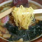 札幌ラーメンどさん子 - 麺