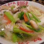 ドラゴン レッド リバー - 海鮮五目スープ麺