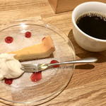 フラッグスカフェ&ダイニング - 