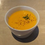 コッカ食堂 - 人参スープ