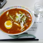 札幌市役所本庁舎食堂 - 辛味噌ラーメン(550円)です。