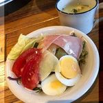 Lucaバル - 大根とモルタデッラのサラダ、スープ