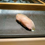 匠 進吾 - カワハギは肝を挟んで