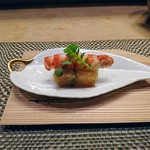 すし処 みや古分店 - 車海老と子持ち昆布の後ろに山芋