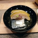 すし処 みや古分店 - 蒸し鮑は蝦夷鮑、河豚の皮のてっぱい