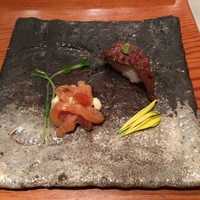 京風鉄板 はせ川 - サーモンとクリームチーズの和え物＆和牛の握り