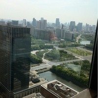 ブリーズ オブ トウキョウ - 皇居や警視庁も見えます