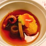 出雲・玉造温泉 佳翠苑 皆美 - 蓋物 　南瓜万十 　蓋物は、南瓜の万十、いかやレンコンが入った 　あんかけ