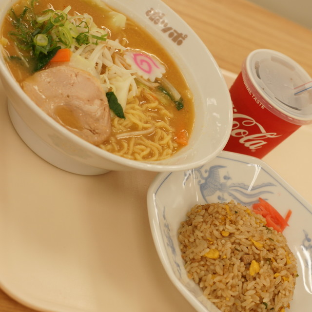 ポッポ 鶴見店 京急鶴見 ラーメン 食べログ