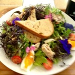 クチューム - ニースサラダ。ぶれてしまっていました。