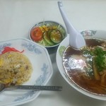 Famiri Shokudou Saitou - ラーメン定食