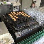 下松サービスエリア上り線スナックコーナー - 自動たこ焼き器