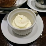 トラットリア グランボッカ - ホイップバター