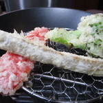 そば くら富 - 天ぷら　ゴボウ・パプリカ・ブロッコリー