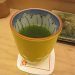 すし善 - お茶：緑茶