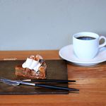 パティスリー・ペーシュ - 焼きいちじくのタルト、コーヒー