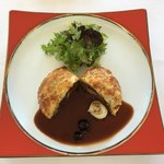 モナリザ - 蝦夷鹿肉と丸干し芋のパイ包み焼き カシス風味ソース