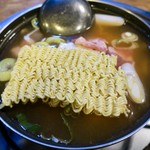 김삼보 - 김지찌개 (キムチチゲ) 7000ウォン