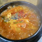 햇살 숯불 고갈비 쭈꾸미 - コドゥンオムジョリム（고등어 무조림）。鯖と大根の辛い煮付けの定食（6000ウォン）