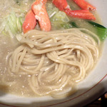 麺と心 7 - 蟹白湯ラー麺（2017年12月限定）（麺）