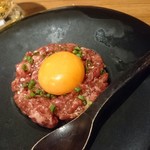 焼肉 ジャンボ 白金 - ユッケ