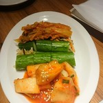 焼肉 ジャンボ 白金 - キムチ