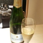 馳走 啐啄一十  - ドゥラモット・ブリュット　NV
      シャルドネ50%、ピノ・ノワール30%、ピノ・ムニエ20%