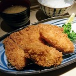 とんかつ 神楽坂 さくら - ロース＆牡蠣フライ定食：1,380円(税別) 