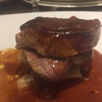 キャトルラパン - 牛フィレ肉とフォアグラのソテー 赤ワインソース